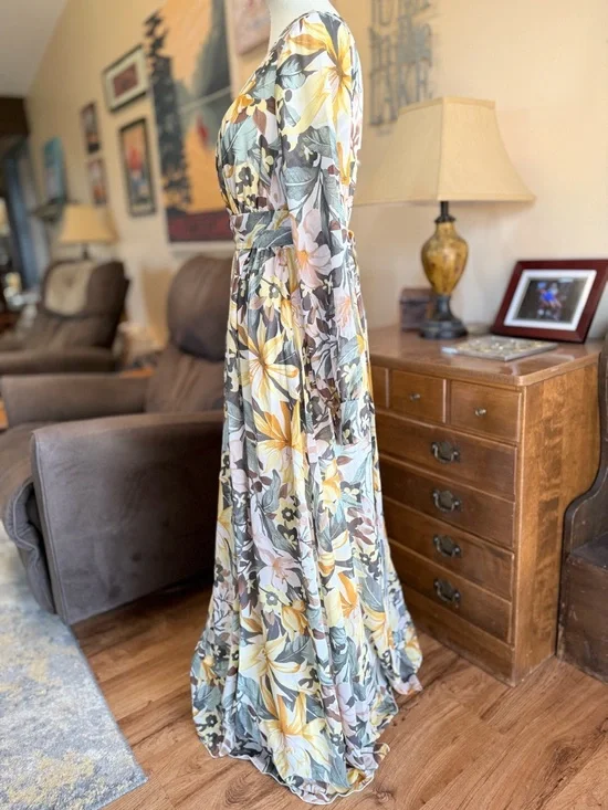 NWOT Elegant Floral Long Sleeve Maxi Dress - Picture 8 of 11